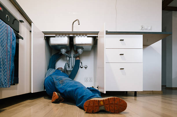 Professional Leak Detection technician working in Lake Hopatcong, NJ